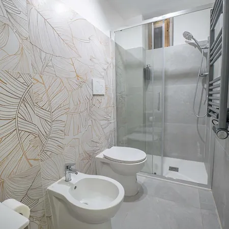 Metro Yellow Suite Milan Exterior photo
